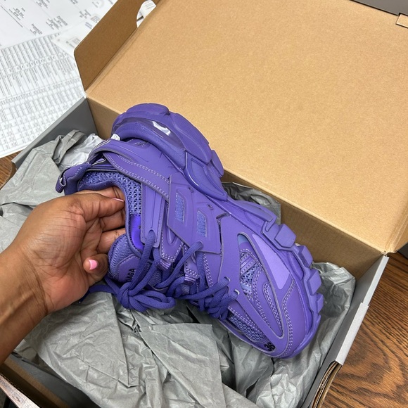 Balenciaga size 36, worn once, original box and bag included - Picture 3 of 5